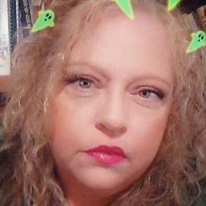 Meet your Posher, Michele